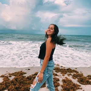 Meet your Posher, Eliza